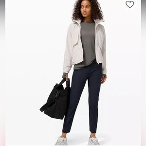 LULULEMON City Sleek 5 Pocket Pant 7/8 Black Slim Fit Pants size 6 Like New